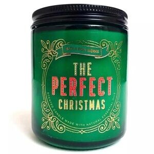 Bath & Body Works The Perfect Christmas 1-Wick Scented Jar Candle 7 oz - NEW